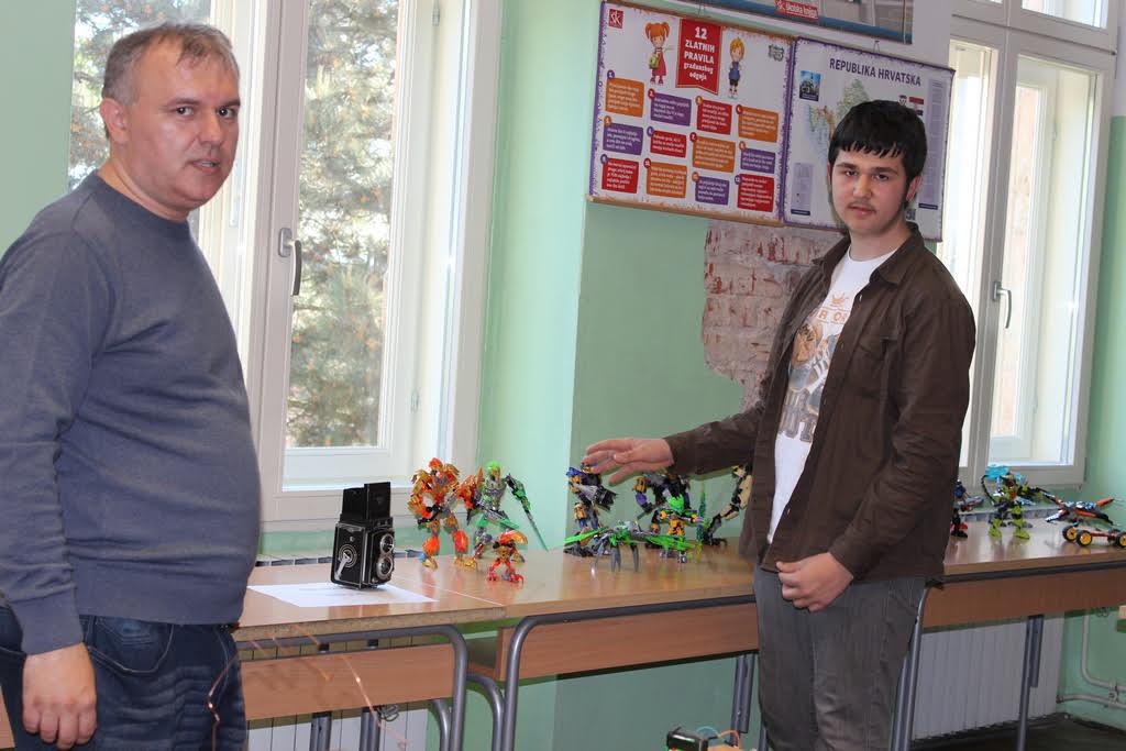 253e95be121f4ad5a5976769791ef9c