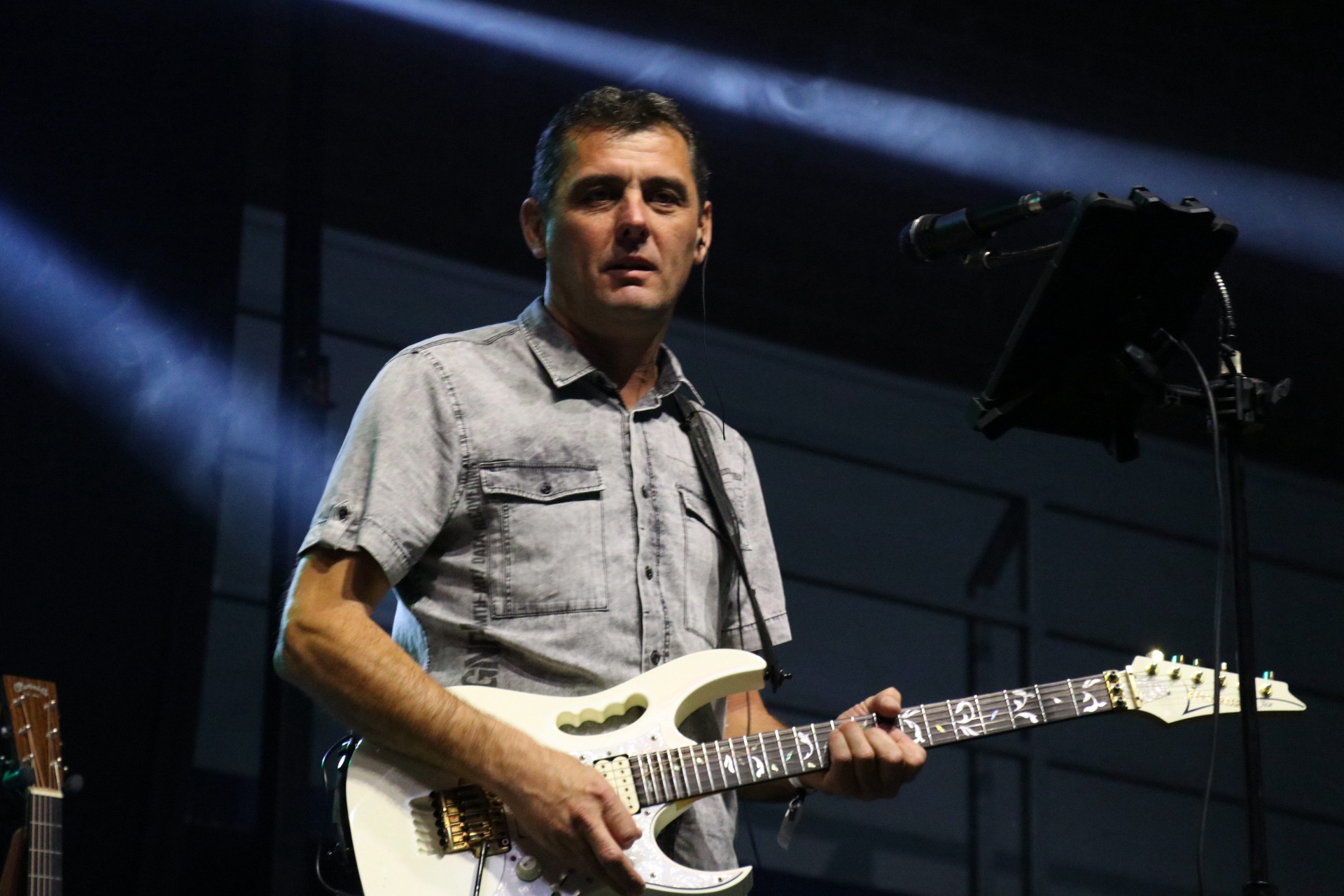 FOTO Željko Samardžić zagrijao Čakovec na jesenskom koncertu u punoj GOC dvorani