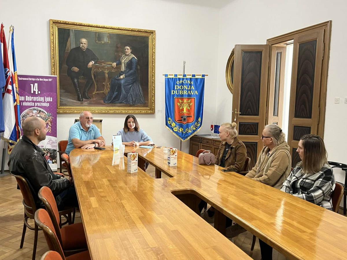 FOTO Podijeljene nagrade sudionicima fotografskog natječaja ‘Cvjetna i sunčana Dobrava’