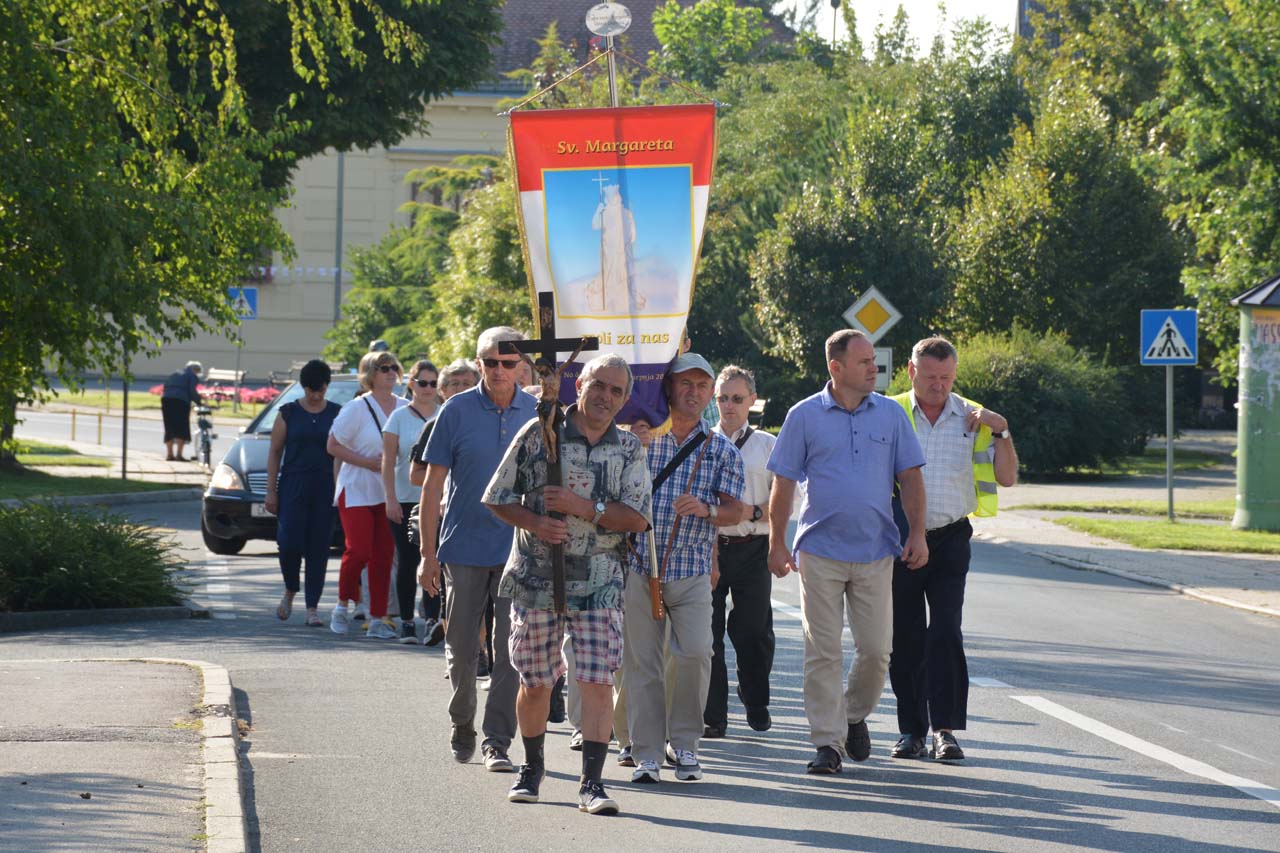 Hodočasnici iz donjeg Međimurja zajednički do Svete Marije