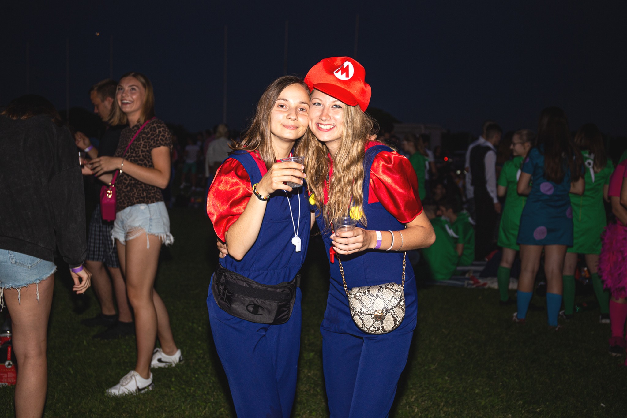 MATURANTI SE ZABAVLJAJU Odlična zabava za kraj na Mesapu