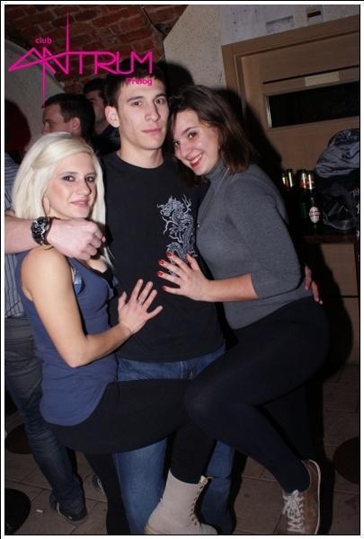 slika0036 Antrum (Subota, 12.1.2013.) slika0036 Antrum (Subota, 12.1.2013.)