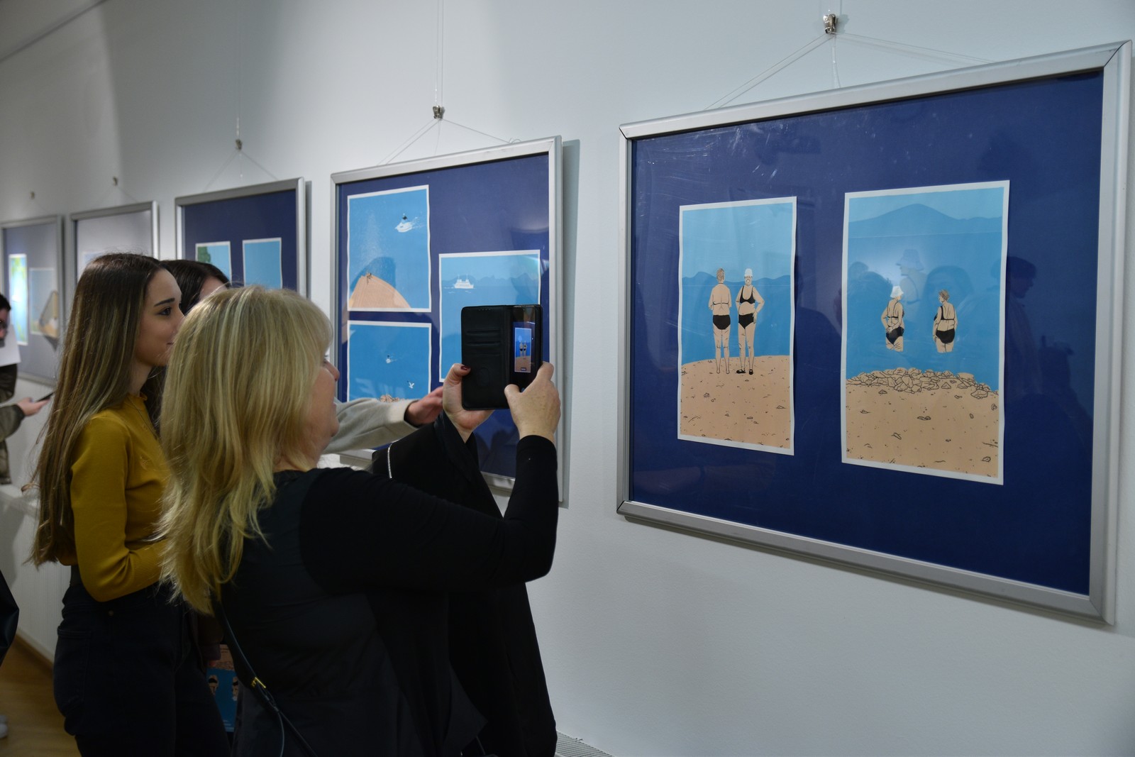 PRELOG Otvorena samostalna izložba ‘Godišnji’ akademske umjetnice Marine Ćorić