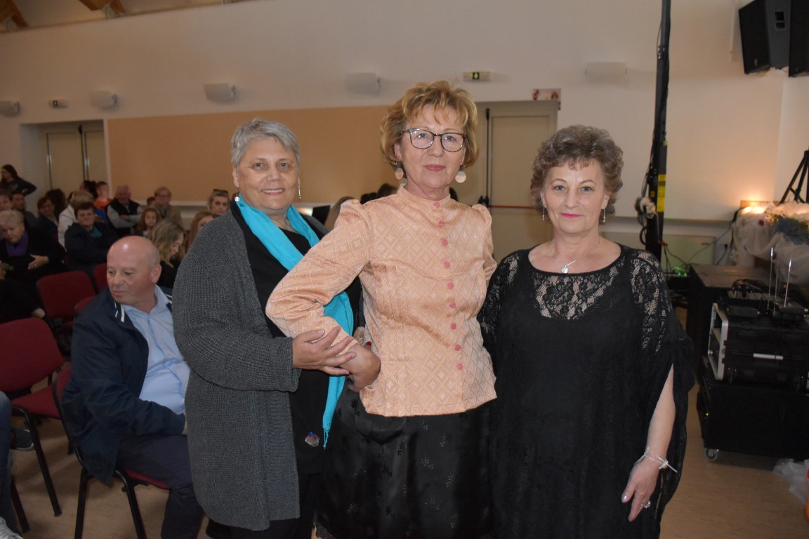 ZLATNE ISKRICE FEST