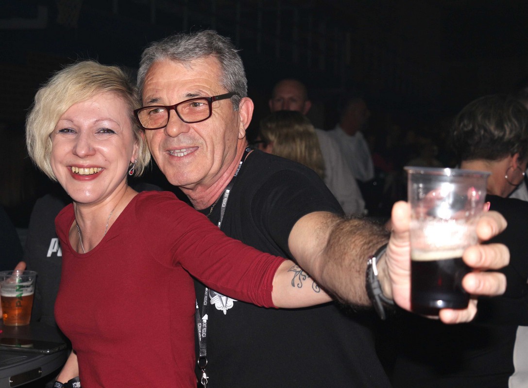 Neda Ukraden i grupa Vigor