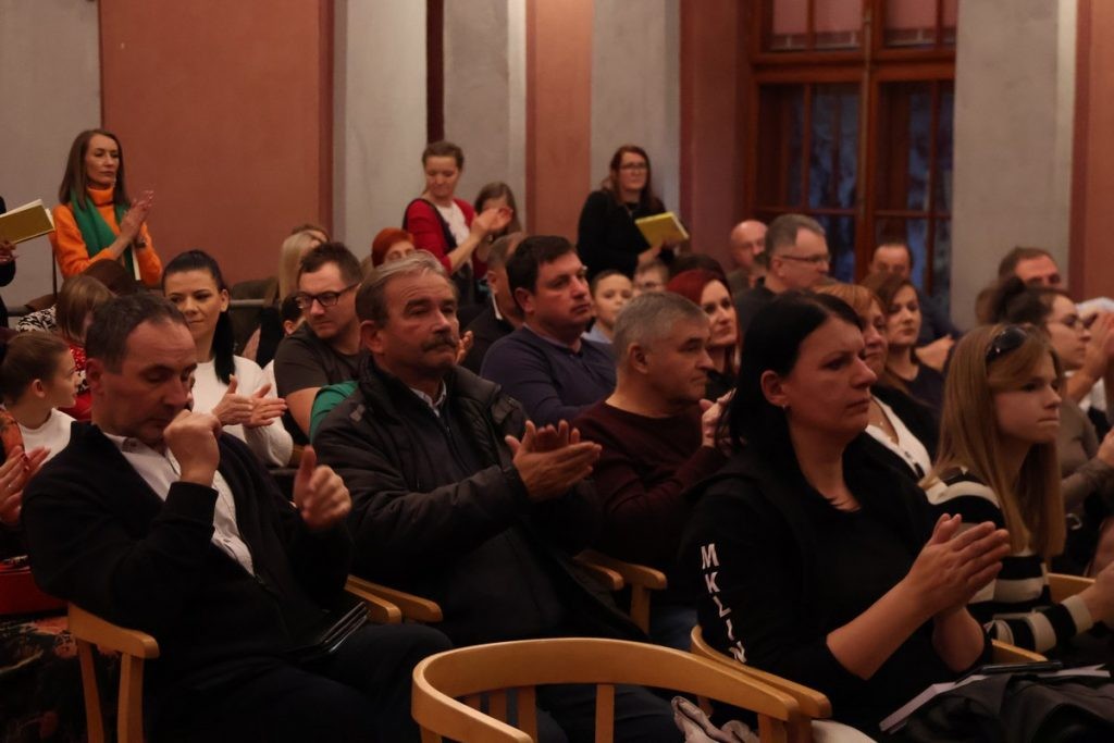 MLADI PISCI Predstavljen zbornik dječjih literarnih radova Tragovi budućnosti