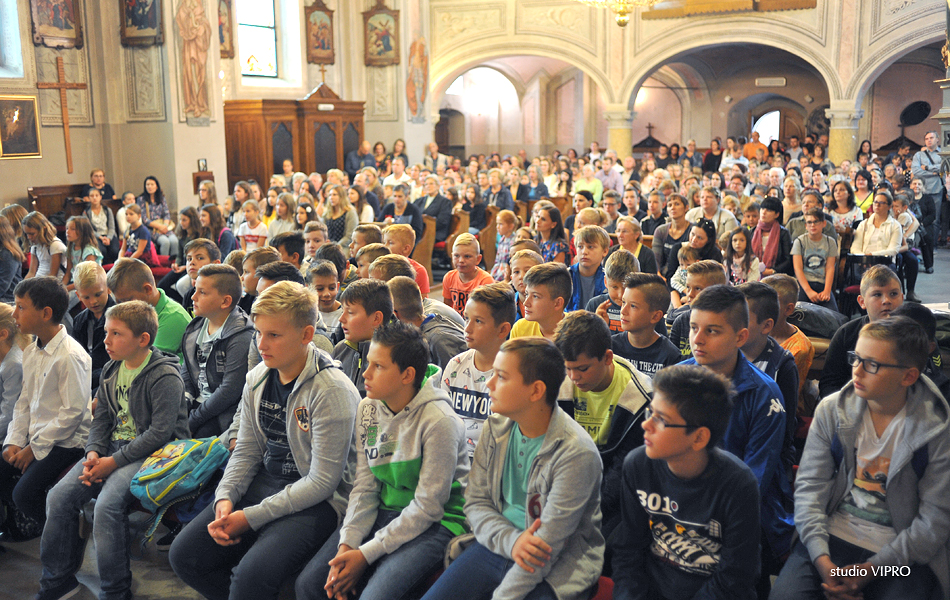 Prvašići Osnovne škole Prelog i Draškovec dočekani prigodnim programom