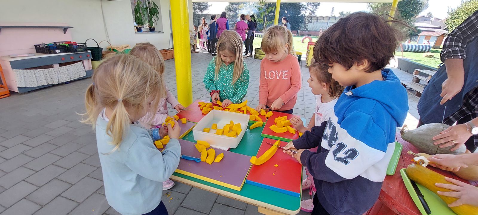 DJECA SU UŽIVALA Jesenska svečanost u Dječjem vrtiću Cvrčak