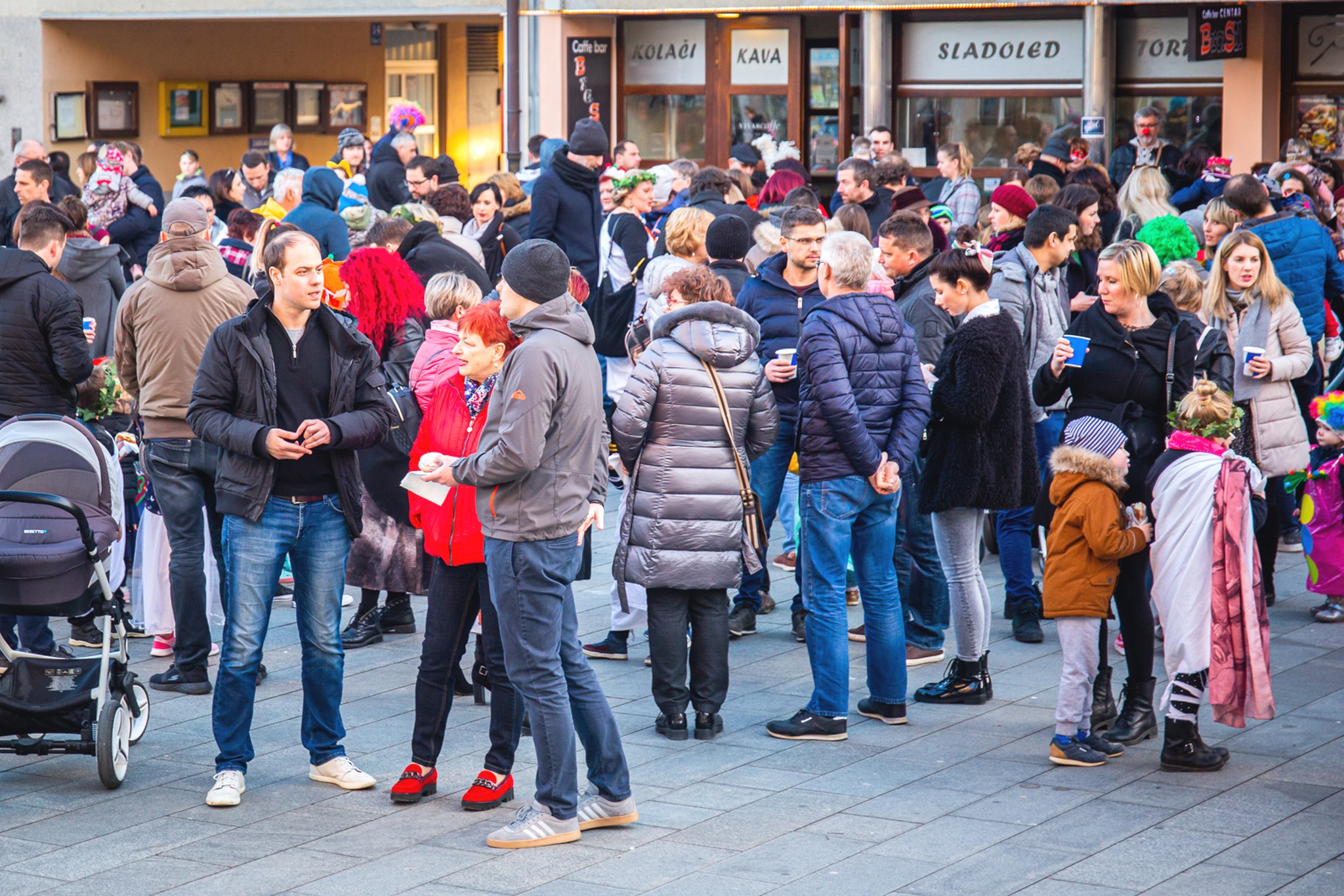 Maskirani mališani Dječjeg vrtića Cipelica mamili poglede u centru Čakovca