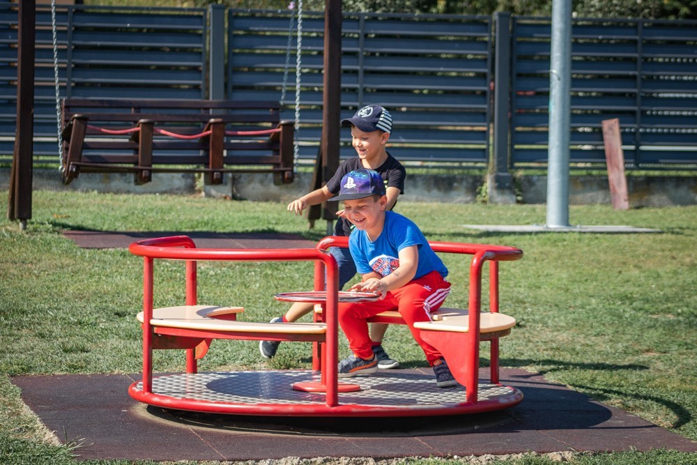 KLIKOM PO MURI Brojni građani uživali u toploj nedjelji u Murskom Središću