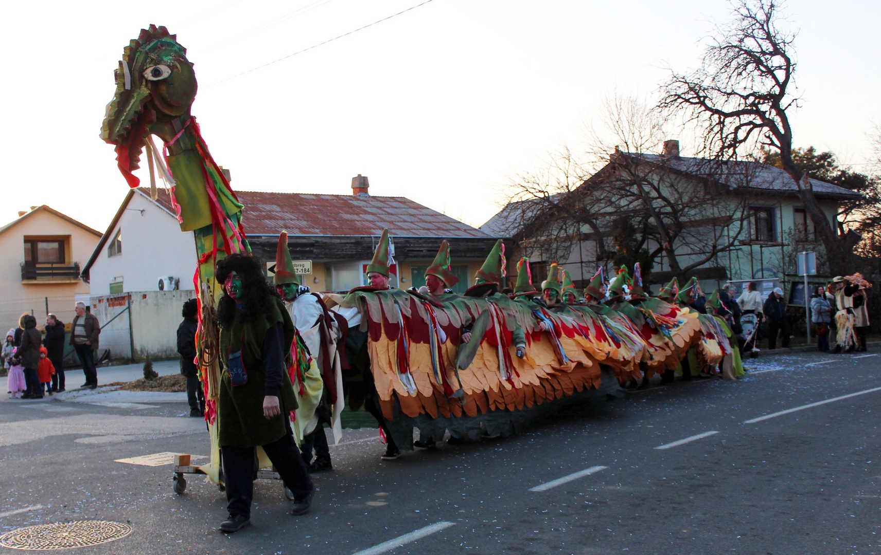 Maškare okupirale Zasadbreg 28. godinu za redom