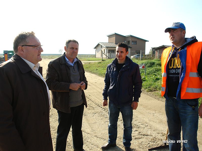 319413474dsc04347303189