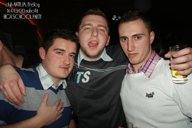 slika0022 Antrum (Subota, 14.1.2012) slika0022 Antrum (Subota, 14.1.2012)