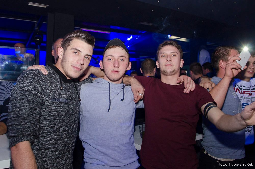 1485987212165690050843591999972