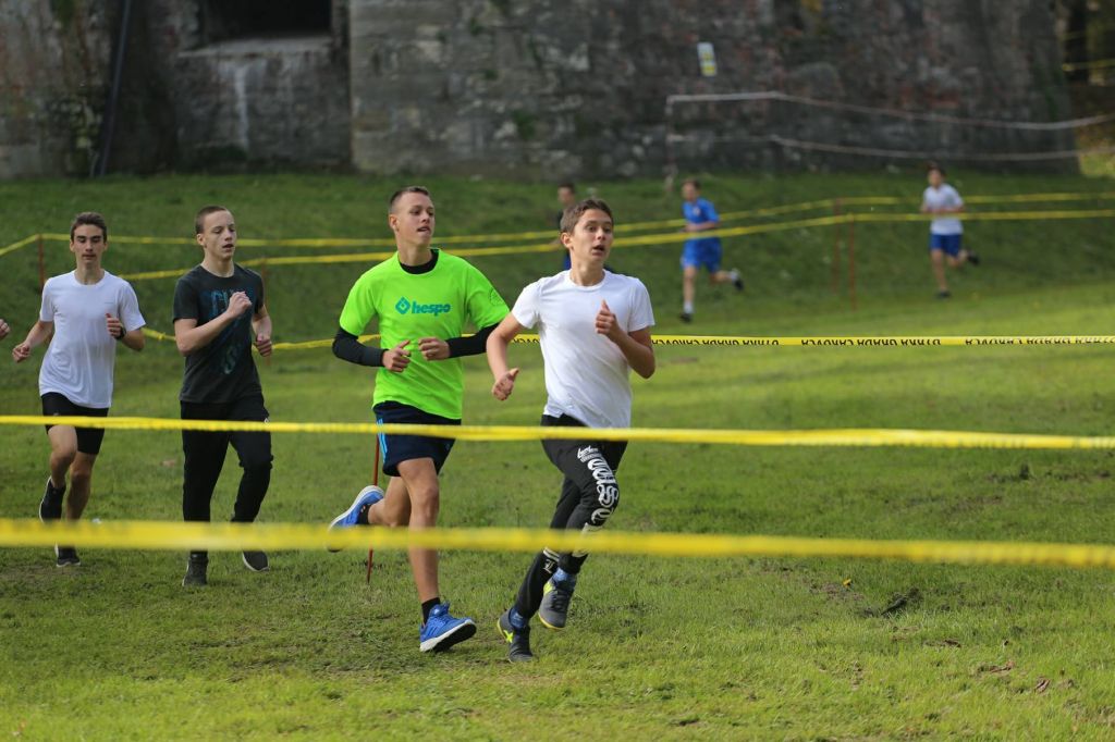 2269053410213285075058361212744