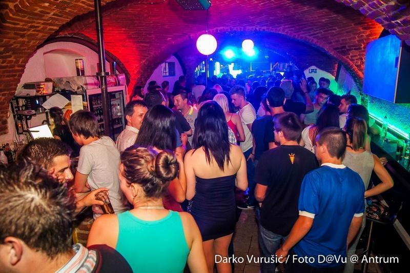 slika00001 Antrum (Subota, 28.6.2014. – Sandra Afrika)