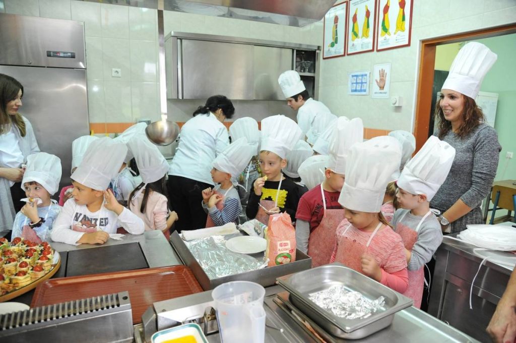 img7a2a2a9b7b3fef33b3db4524f06d