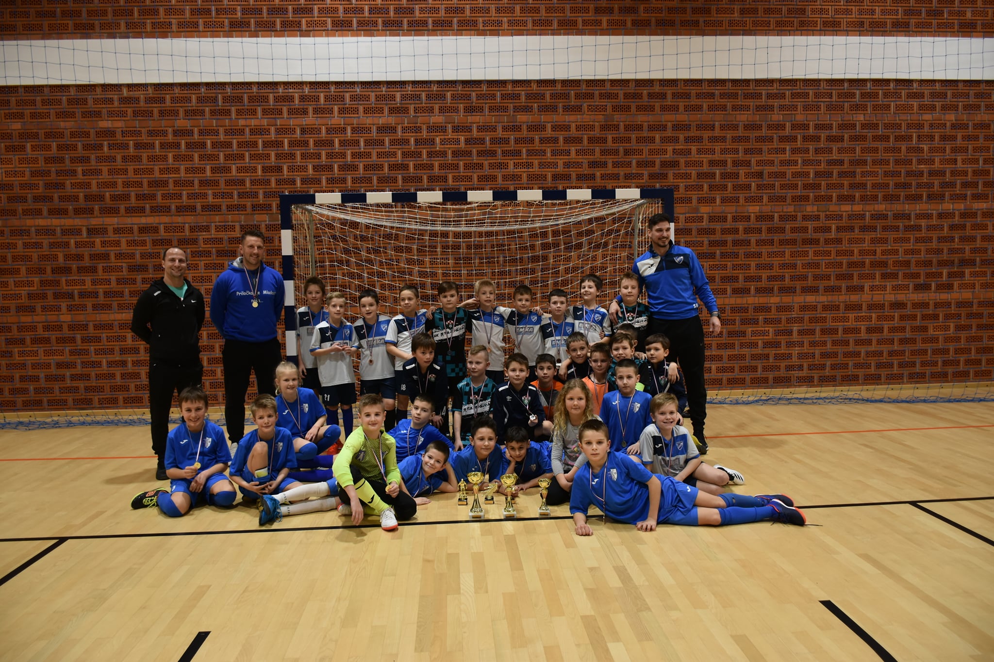 DINAMO-ZELENKO CUP 2022. Okupilo se oko 500 mladih nogometašica i nogometaša
