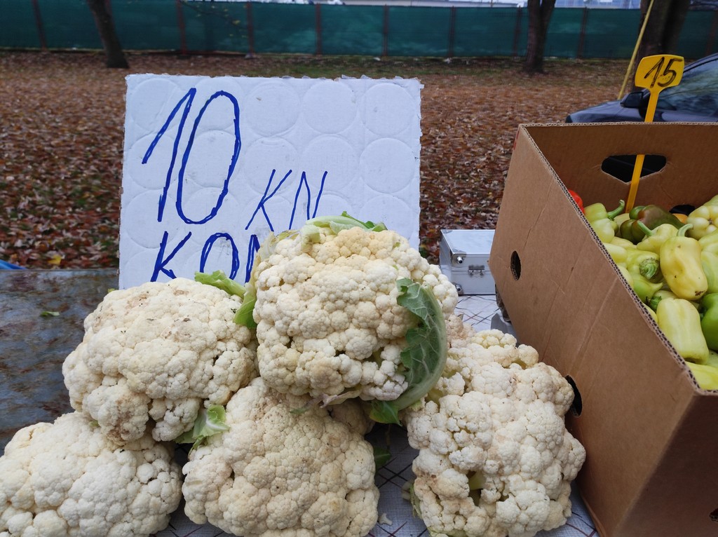 ČAKOVEČKI SAJAM Nema čega nema pa čak i – božićnih žaruljica!