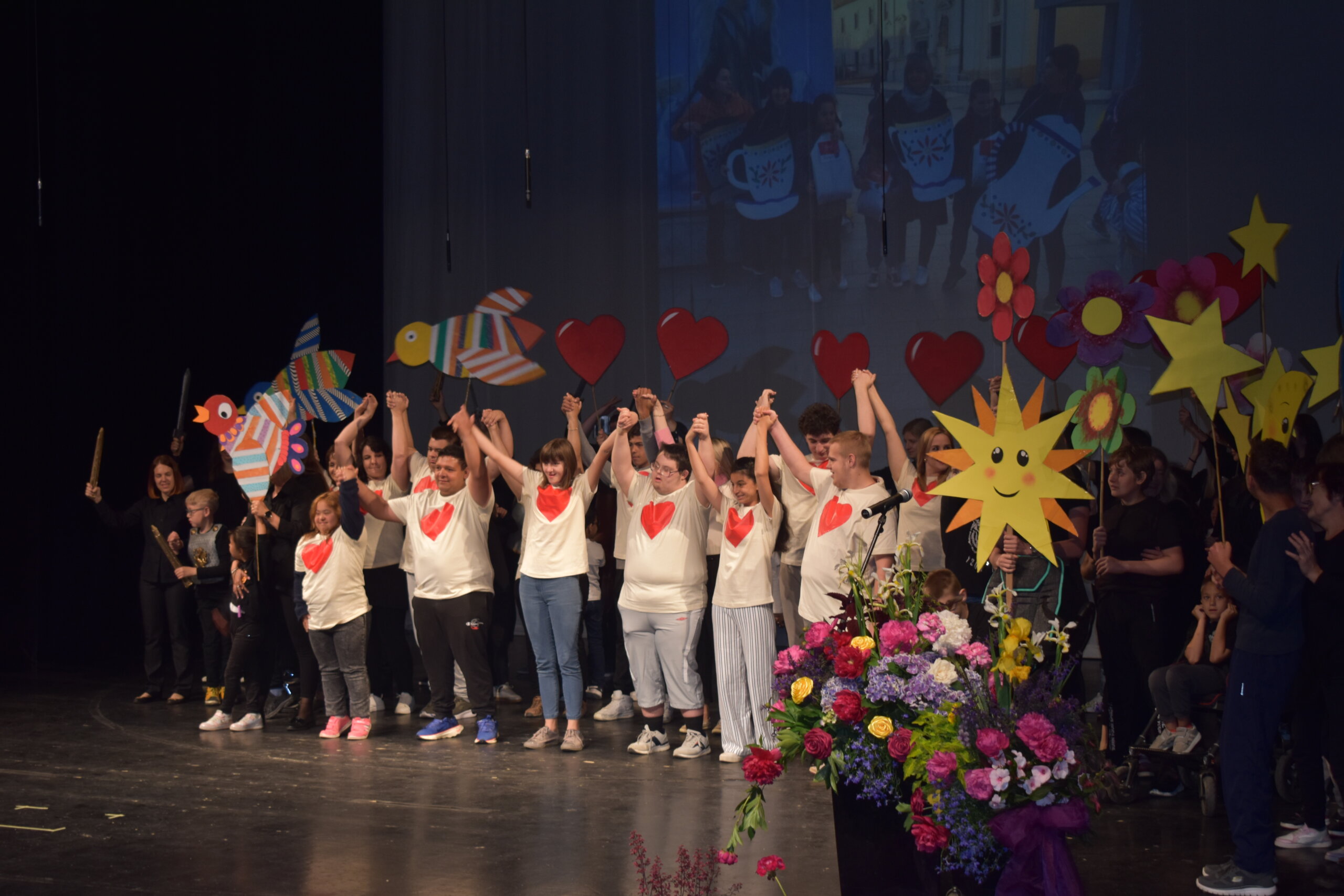 dan centra za odgoj i obrazovanje (8) dan centra za odgoj i obrazovanje (8)