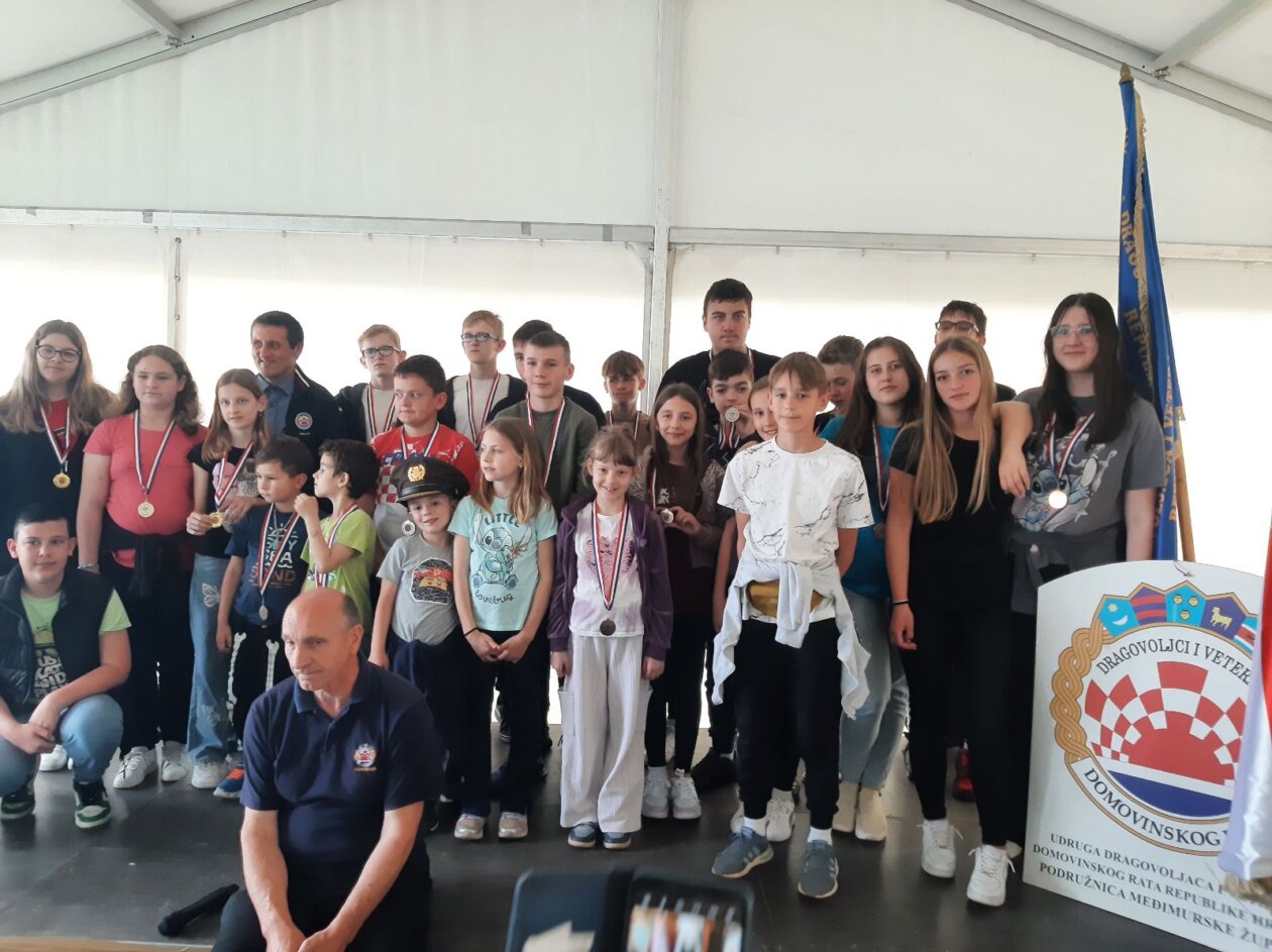 dan državnosti,sportske igre, branitelji (49) dan državnosti,sportske igre, branitelji (49)