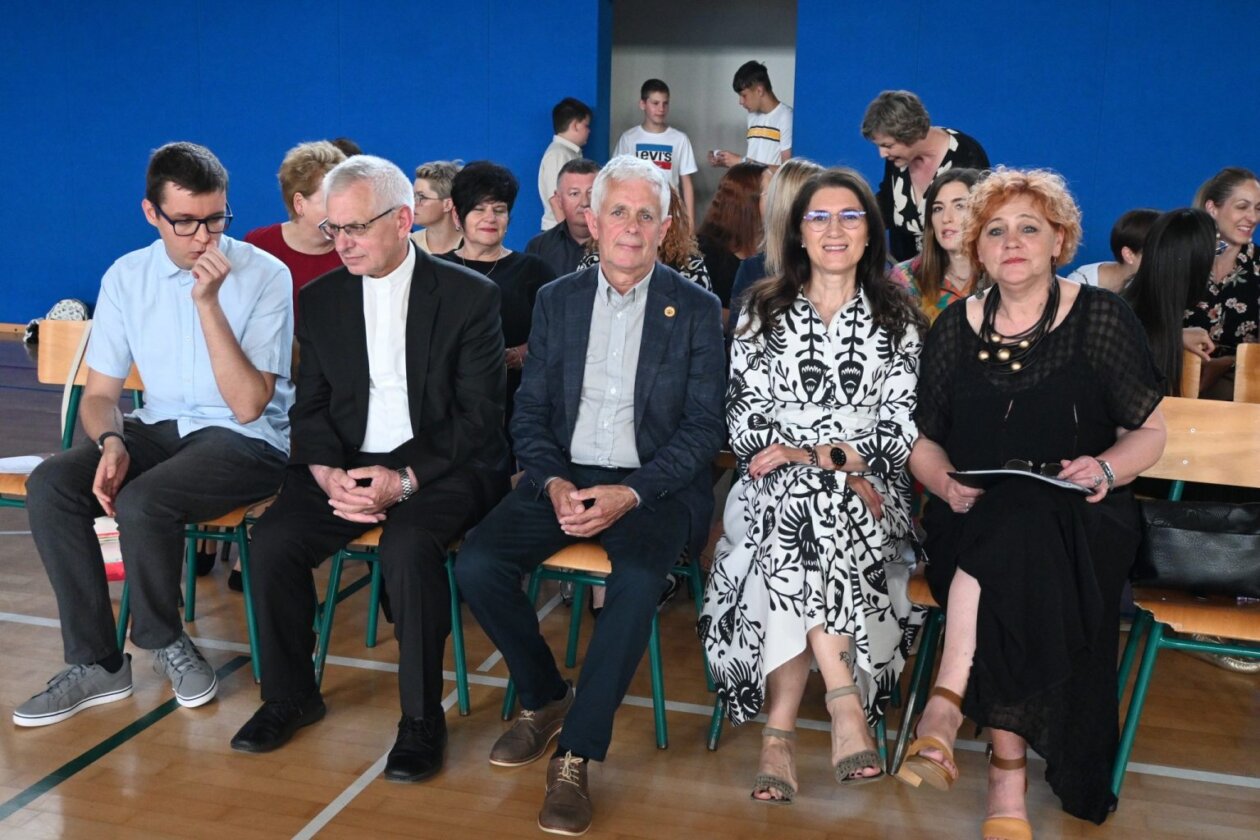 dan oš ivanovec (10) dan oš ivanovec (10)