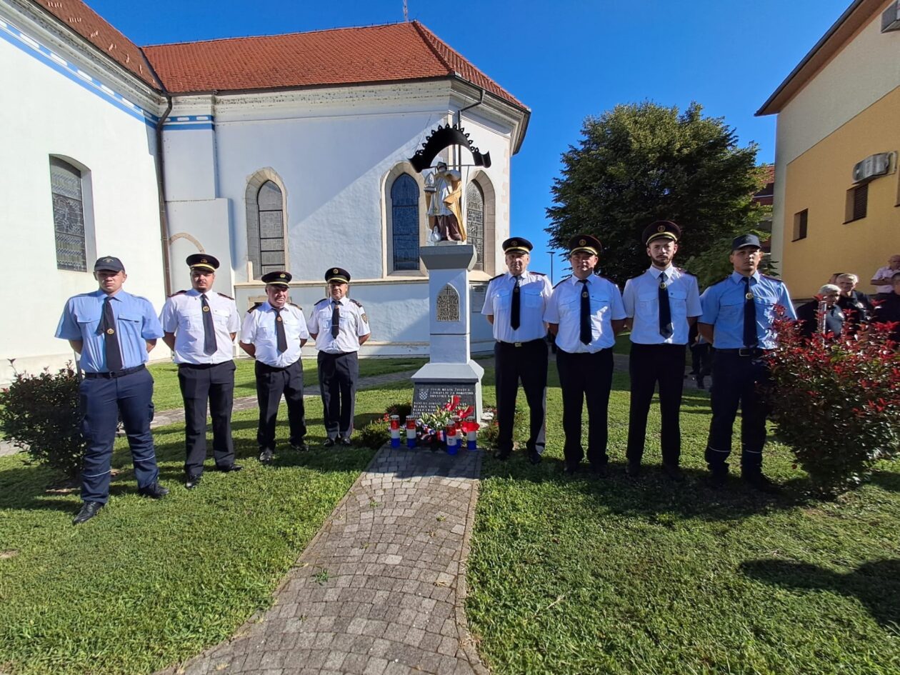 dan pobjede Sveti Martin polaganje vijenaca dan pobjede Sveti Martin polaganje vijenaca