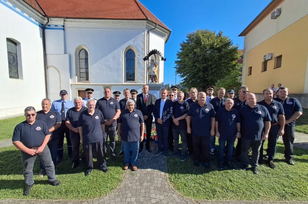 dan pobjede Sveti Martin polaganje vijenaca dan pobjede Sveti Martin polaganje vijenaca