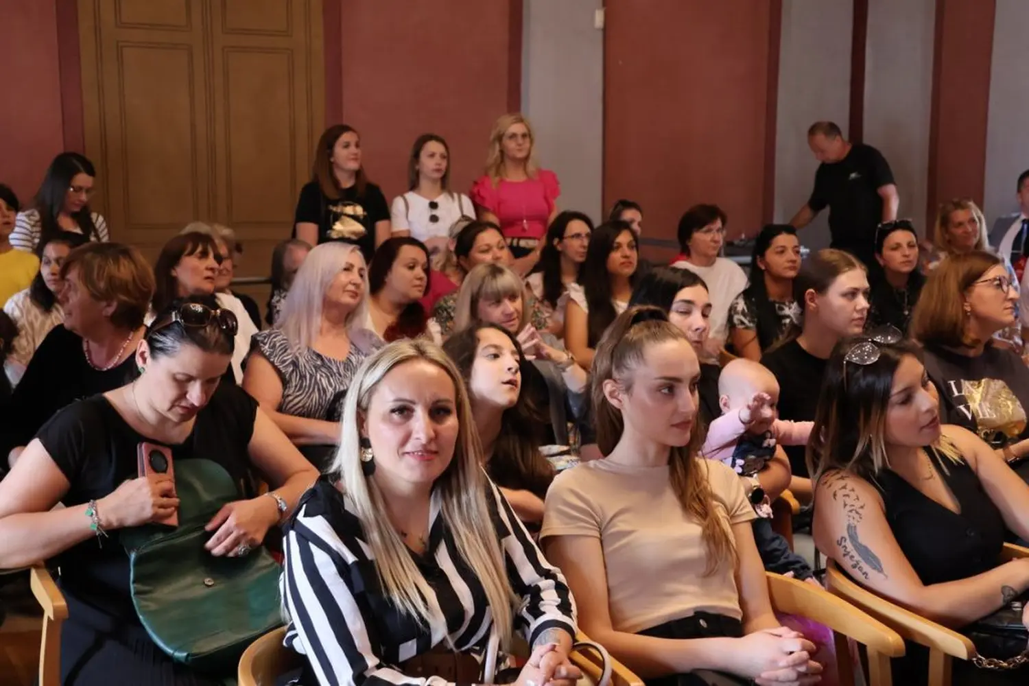 dan udomitelja 2024 (4) dan udomitelja 2024 (4)