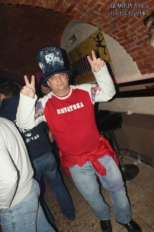 slika0016 Antrum (Petak, 13.1.2012) slika0016 Antrum (Petak, 13.1.2012)