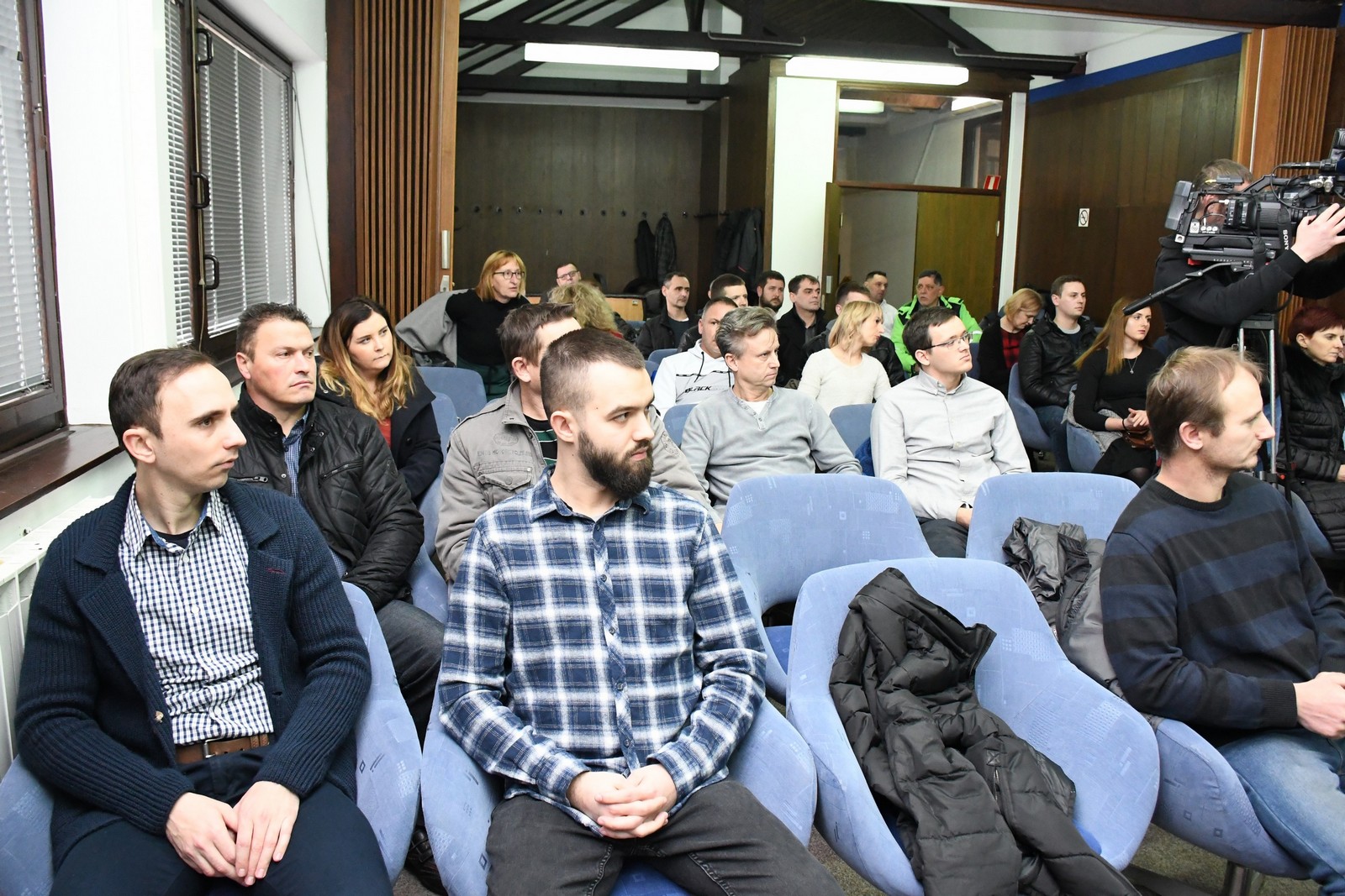 NAKON POLOŽENIH ISPITA U SVIBNJU I RUJNU 37 novopečenih majstora i majstorica dočekalo je svoja priznanja! NAKON POLOŽENIH ISPITA U SVIBNJU I RUJNU 37 novopečenih majstora i majstorica dočekalo je svoja priznanja!