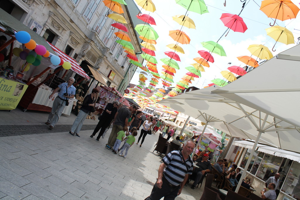 slika00029231795 FOTO: Pogledajte današnju atmosferu na Porcijukulovom! 1.8.2014.
