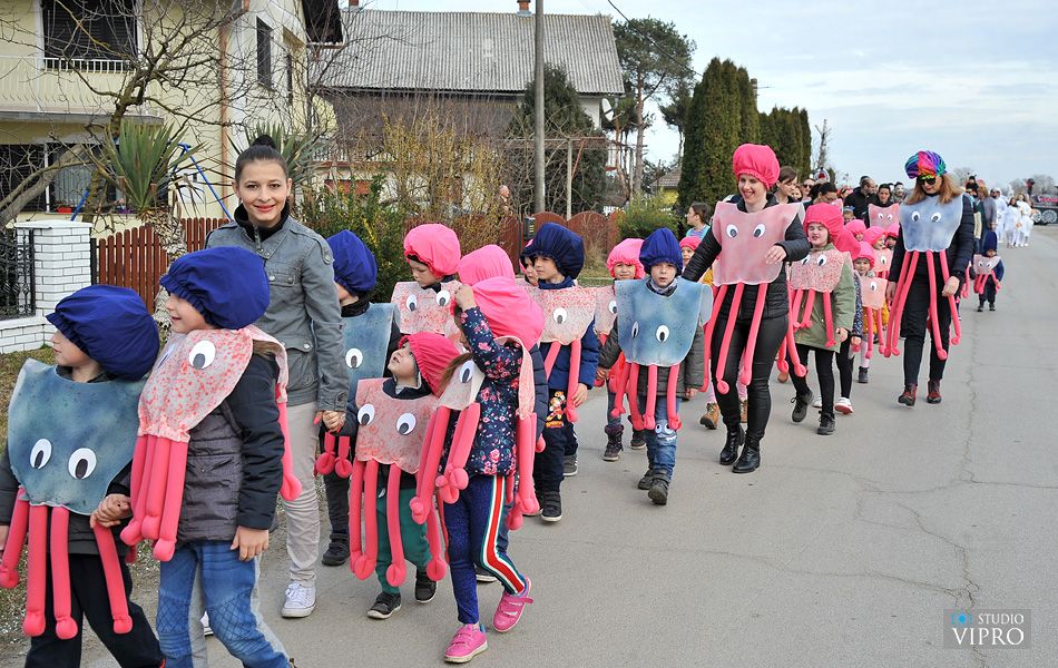 FAŠNIK U GORIČANU Prva nagrada za ‘Vlak u snijegu’, drugo mjesto ‘Ledenim kraljicama’