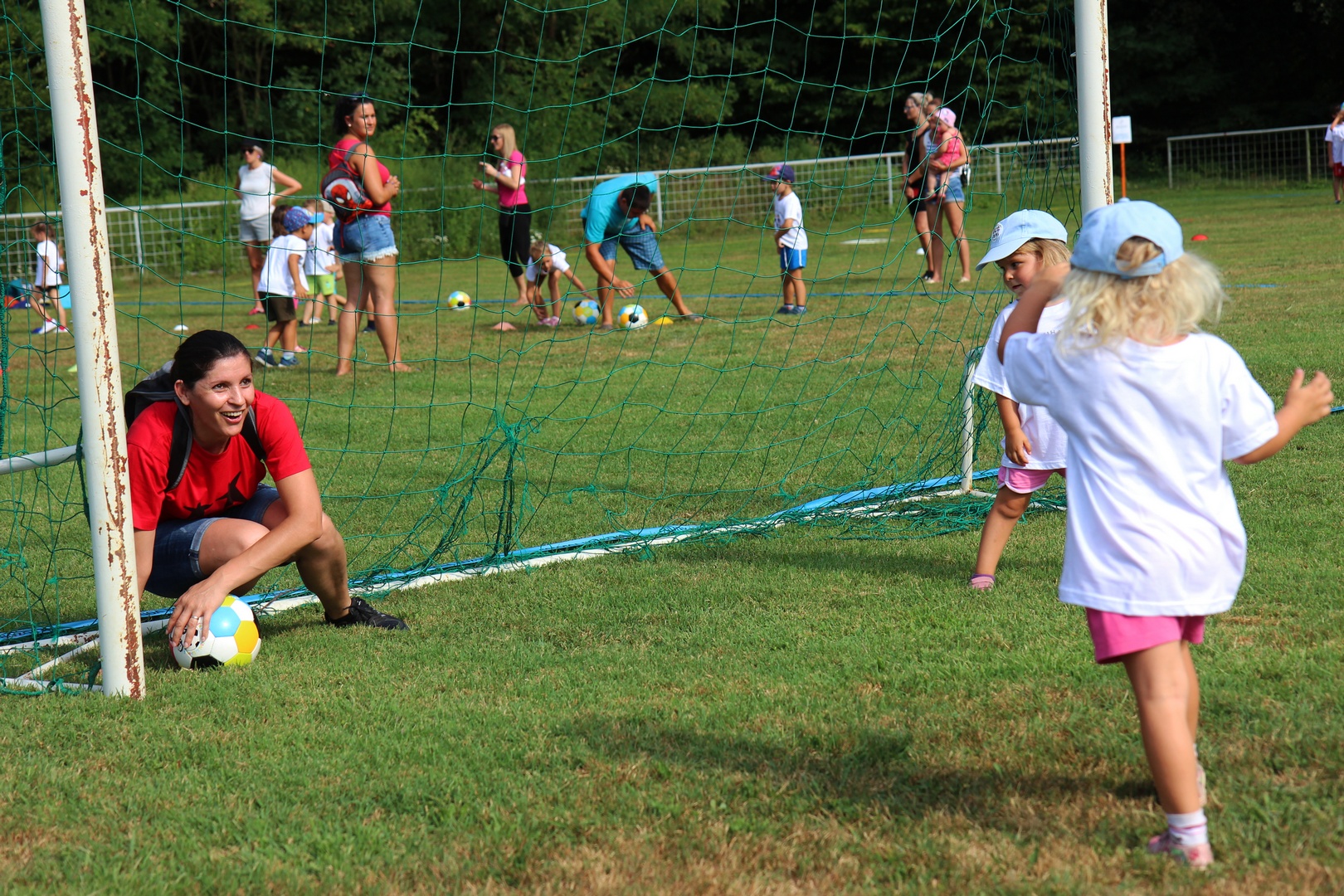 Vesela škola nogometa u Malom Mihaljevcu