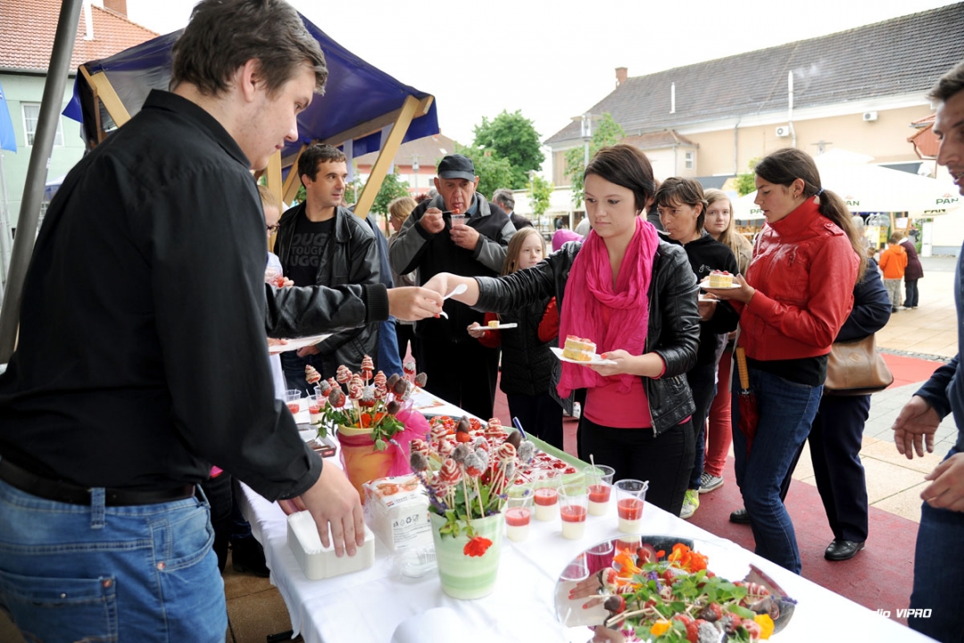 292812080dsc9389662866