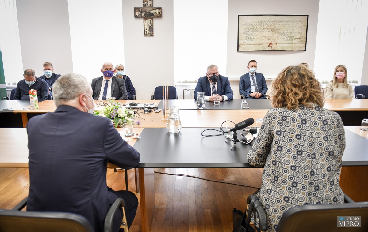 MINISTRICA KULTURE U PRELOGU Ulaganja Ministarstva kulture i medija nastavljaju se i na području Preloga