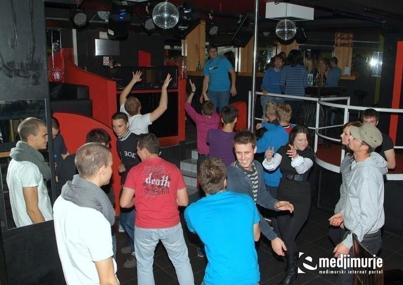 Diana (Subota, 22.10.2011.) Diana (Subota, 22.10.2011.)