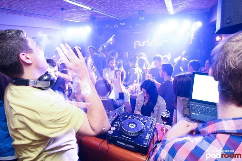 slika0006 Podroom (Subota, 15.12. – Winter house madness)
