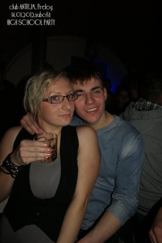 slika0100 Antrum (Subota, 14.1.2012) slika0100 Antrum (Subota, 14.1.2012)