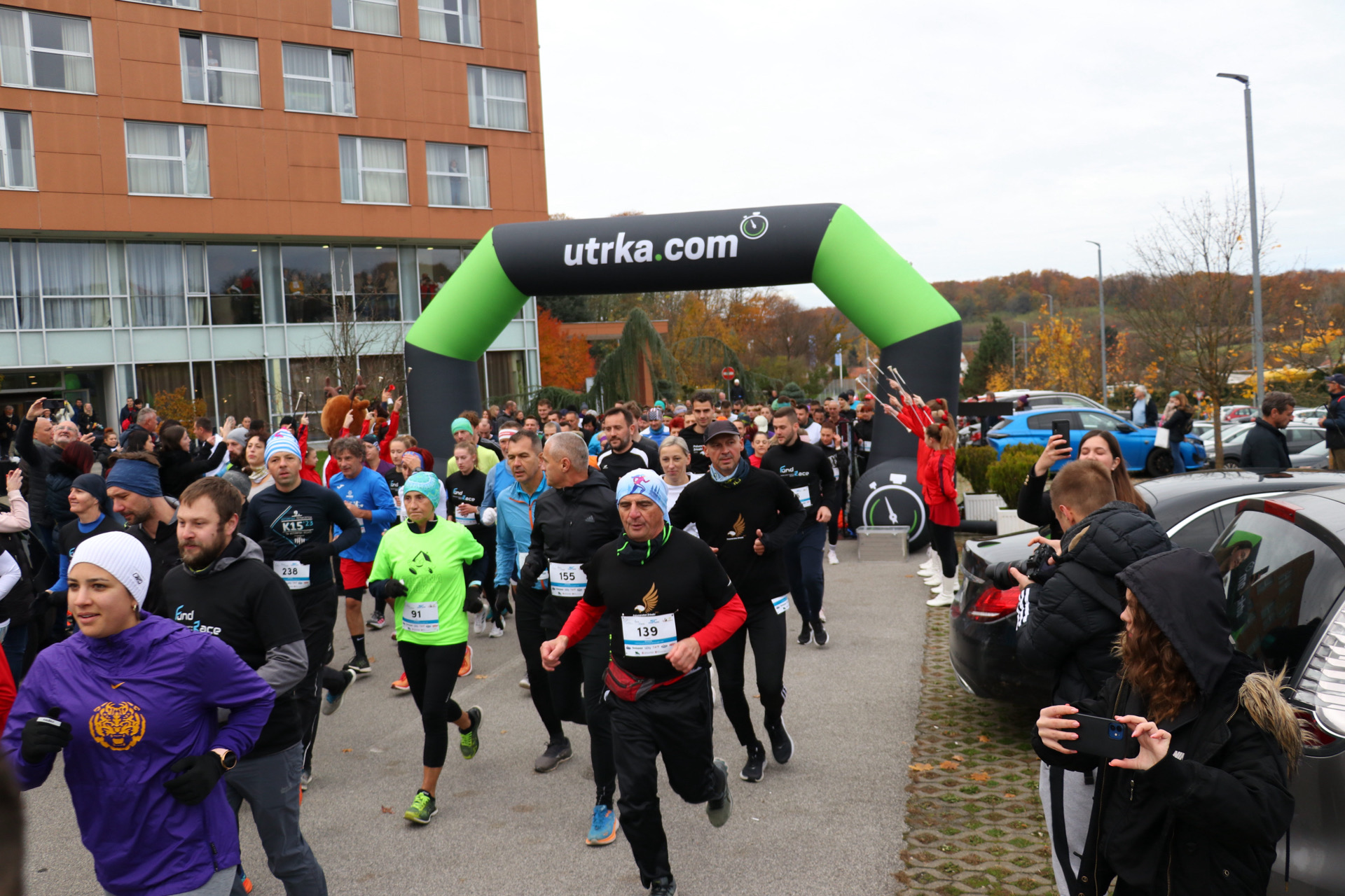 FOTO Trkači su u humanitarnom duhu trčali za udomljenu djecu u Svetom Martinu na Muri