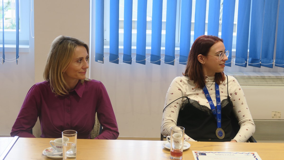 PRIJEM KOD ŽUPANA Karlo Gracin Šardi, Ema Kos i Ivana Hansderfner u samom europskom vrhu PRIJEM KOD ŽUPANA Karlo Gracin Šardi, Ema Kos i Ivana Hansderfner u samom europskom vrhu