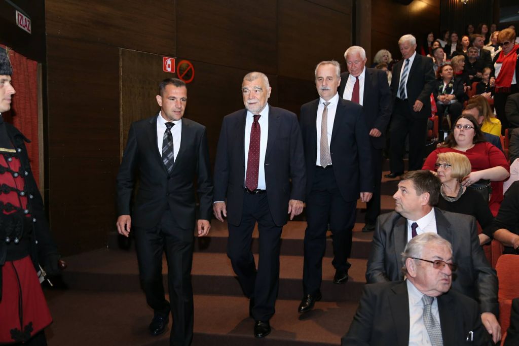 3144467510214901989120202134595