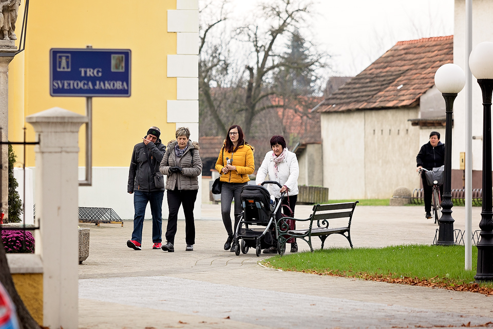 KLIKOM PO PRELOGU Unatoč prohladnom vremenu, centar grada i ove je subote bio ‘in’ mjesto