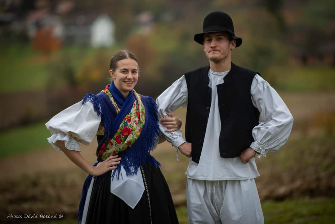 Dobravska nošnja u svjetskoj bazi nošnji!