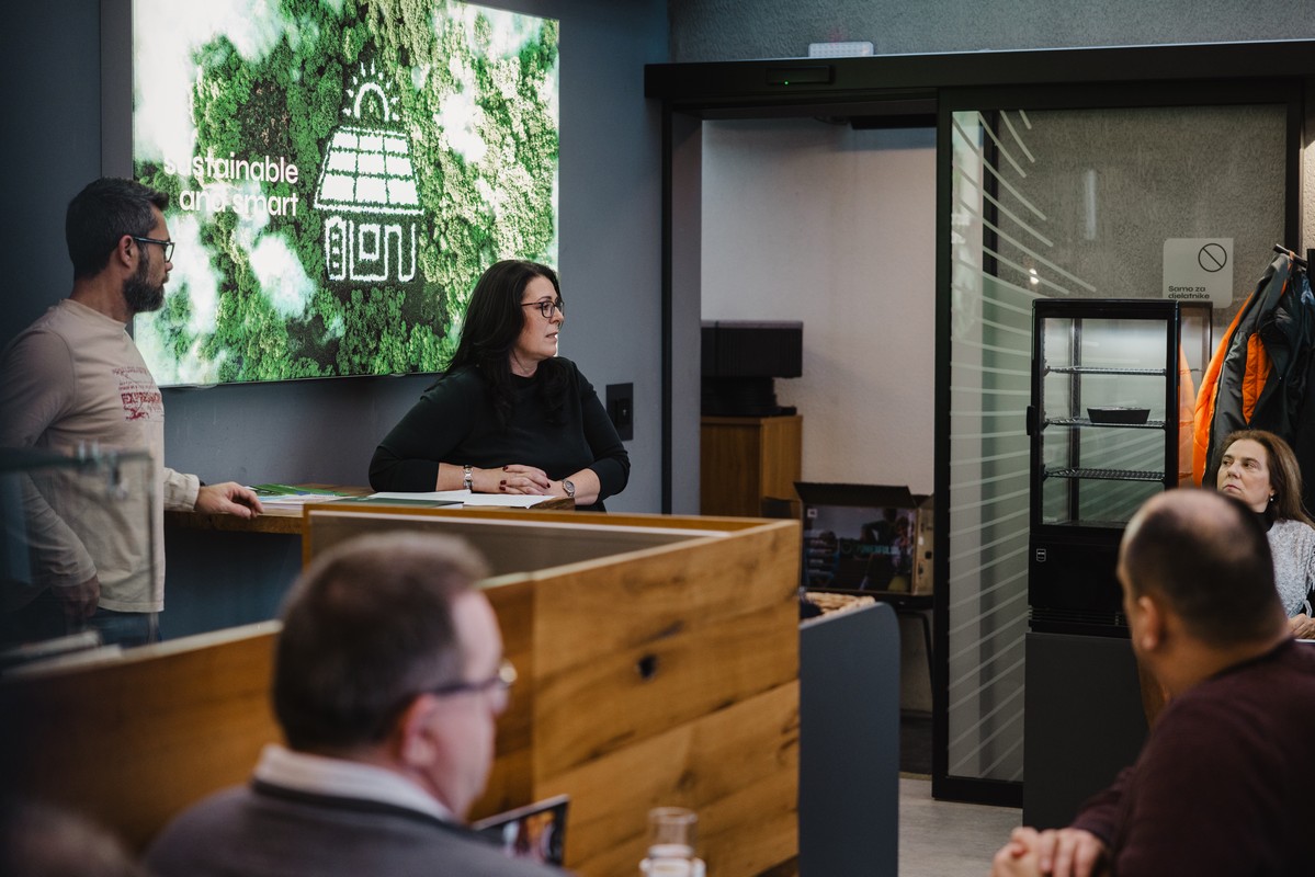 ENERGETSKA OBNOVA Prva radionica u Solar parku otkrila put ka bespovratnim sredstvima Fonda