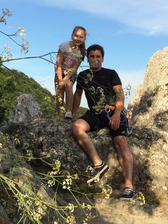 DANIEL VINKO Profesionalni vozač/medicinski tehničar uspješno upravlja sanitetskim prijevozom Međimurja DANIEL VINKO Profesionalni vozač/medicinski tehničar uspješno upravlja sanitetskim prijevozom Međimurja