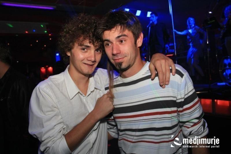 slika0049 Maraton (Subota, 8.10.2011) slika0049 Maraton (Subota, 8.10.2011)