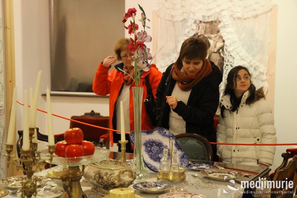 nocmuzejacakovec0097173399