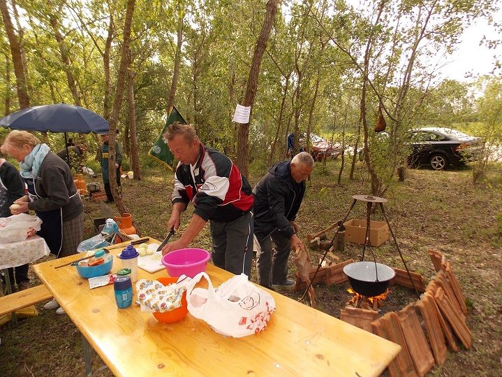 1117499915896028279693528181828