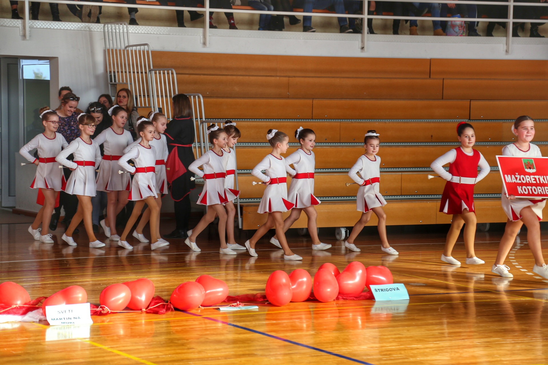 Valentinovo sa Selničkim mažoretkinjama